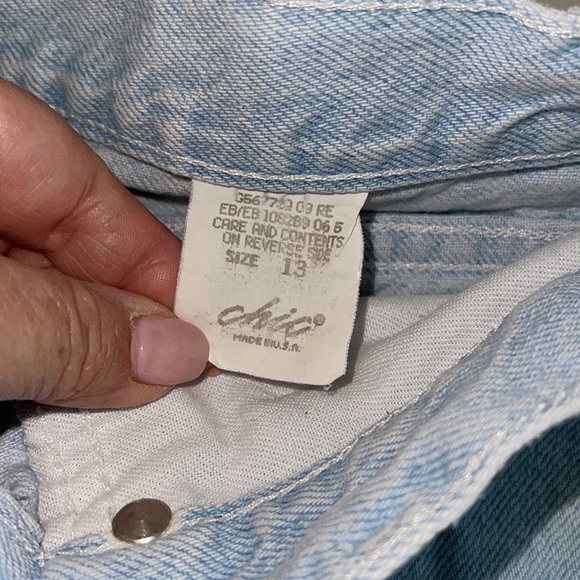 Vintage Chic Jeans High Waisted Light Denim Shorts - Picture 5 of 5